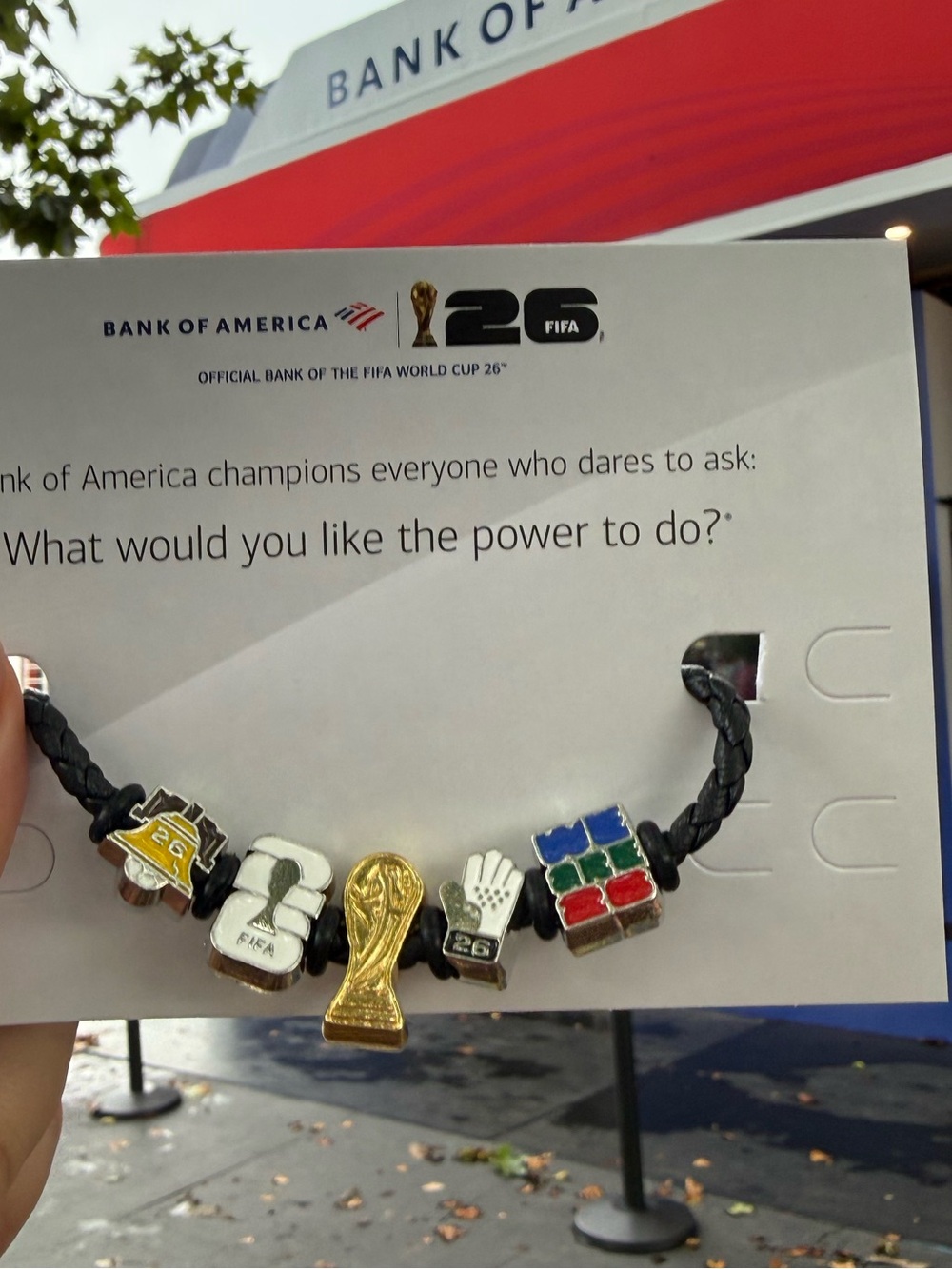 Rare Bank of America FIFA 2018 Gold Trophy Charm Bracelet - Black